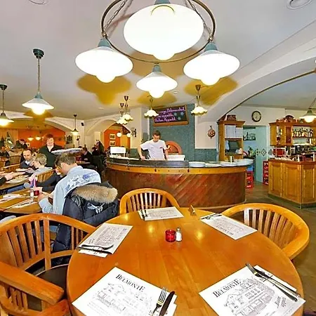 Отель Pizzeria Belmonte 4*